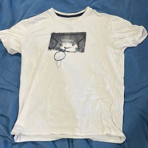 Medium Nike Tee